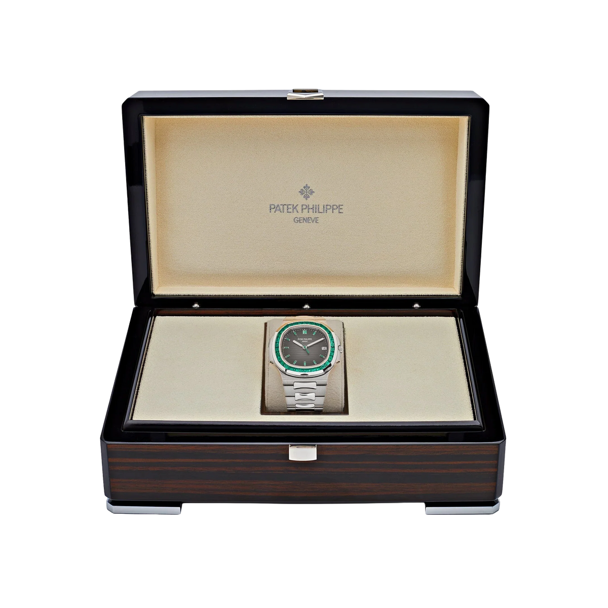 Nautilus 40mm 5711/113P-001 Platinum Charcoal Gray Dial Emerald Bezel